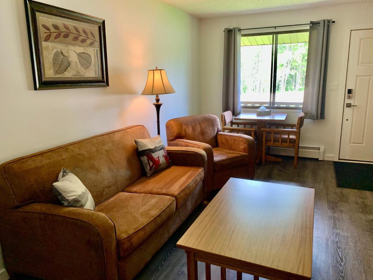 Schott'S Lake Conference & Resort Sundre Extérieur photo