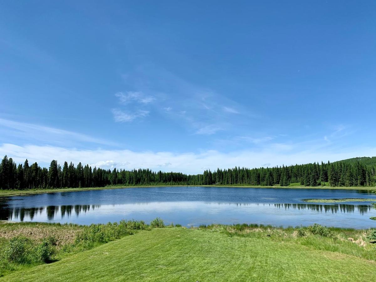 Schott'S Lake Conference & Resort Sundre Extérieur photo
