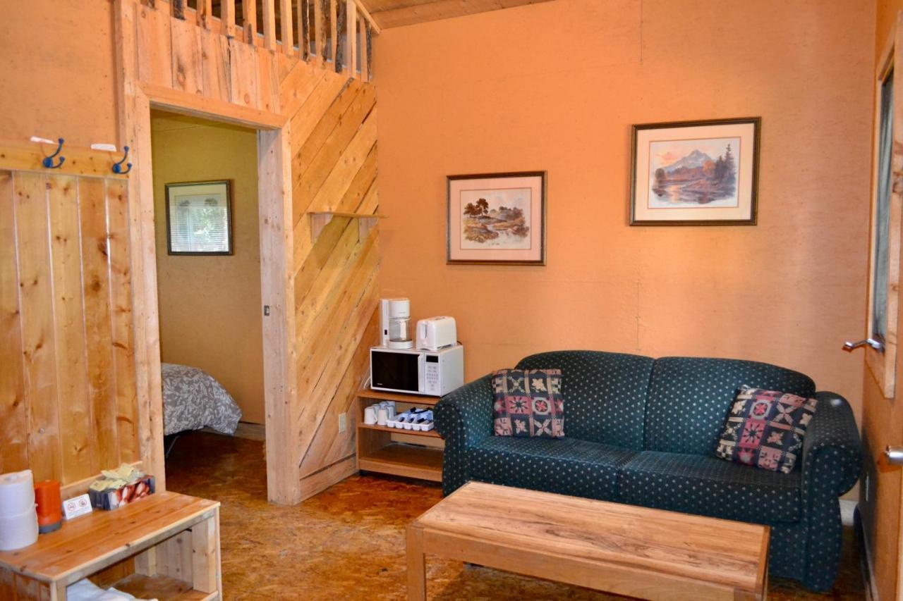 Schott'S Lake Conference & Resort Sundre Extérieur photo