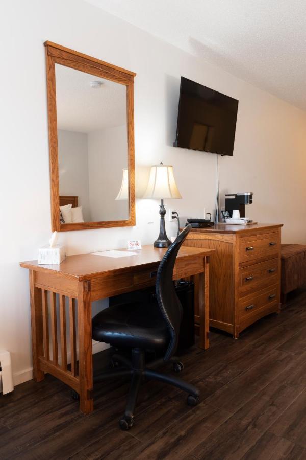 Schott'S Lake Conference & Resort Sundre Extérieur photo